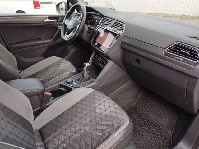 Tiguan R-Line 2.0 TDI 4Motion DSG NAV/IQ-Light K