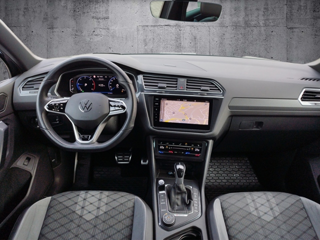 Tiguan R-Line 2.0 TDI 4Motion DSG NAV/IQ-Light K