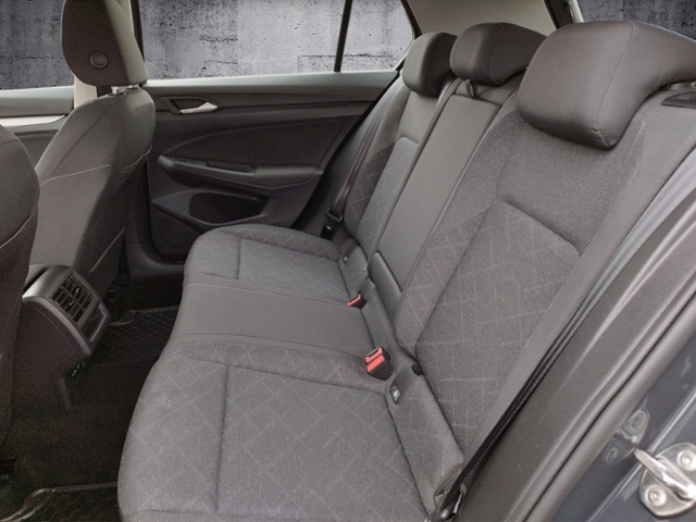 Golf VIII Life 1.0 TSI NAV/L+S/SHZ/LED/PDC KLIMA
