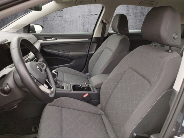 Golf VIII Life 1.0 TSI NAV/L+S/SHZ/LED/PDC KLIMA