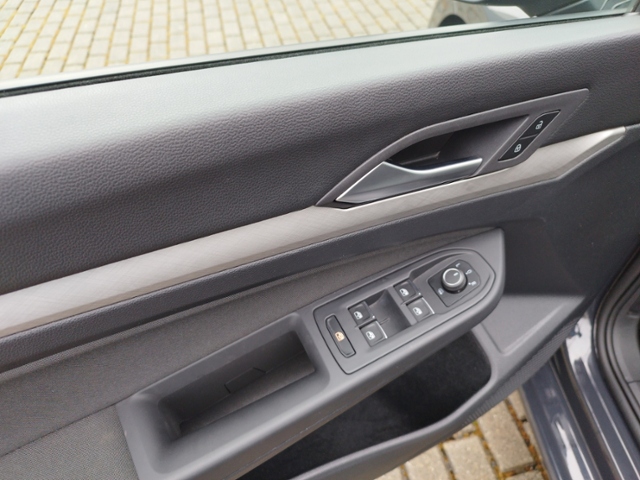 Golf VIII Life 1.0 TSI NAV/L+S/SHZ/LED/PDC KLIMA