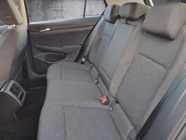 Golf VIII Life 1.0 TSI NAV/L+S/SHZ/Light/LED KLI