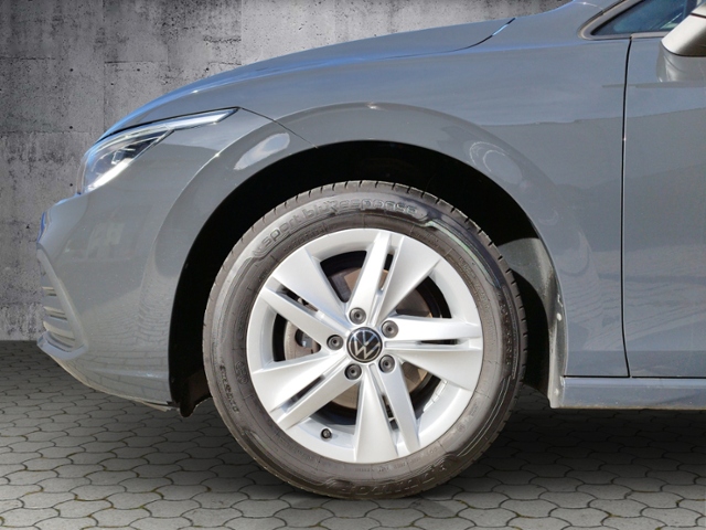 Golf VIII Life 1.0 TSI NAV/L+S/SHZ/Light/LED KLI