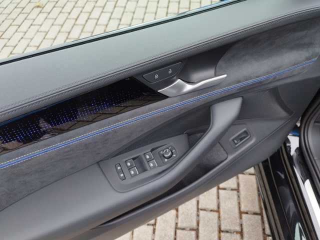 Passat Variant R-line 2.0 TDI DSG NAV/IQ-Drive/A