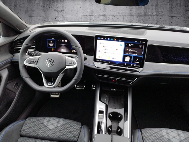 Passat Variant R-line 2.0 TDI DSG NAV/IQ-Drive/A
