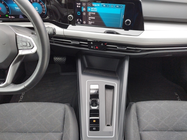 Golf VIII Variant Life 2.0 TDI DSG AHK/ACC/L+S/S