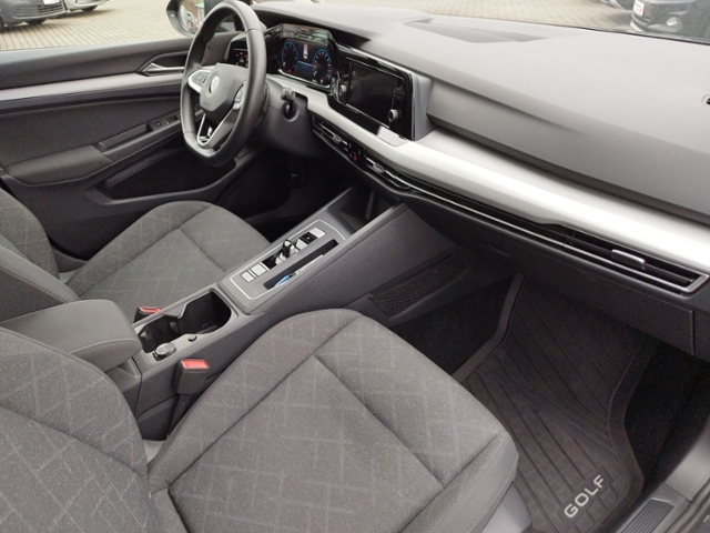 Golf VIII Variant Life 2.0 TDI DSG AHK/ACC/L+S/S
