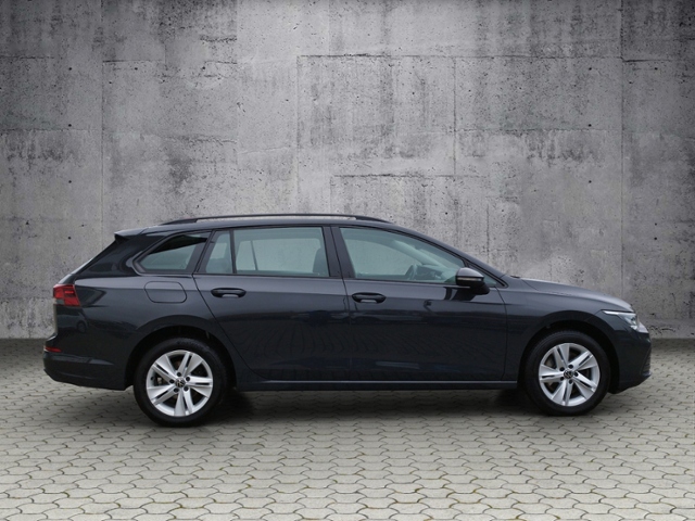 Golf VIII Variant Life 2.0 TDI DSG AHK/ACC/L+S/S