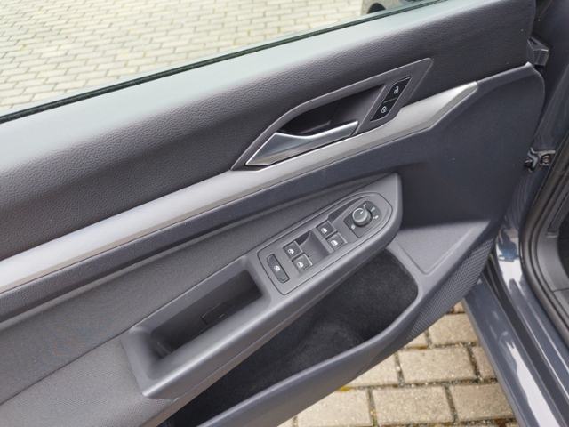 Golf VIII Variant Life 2.0 TDI DSG AHK/ACC/L+S/S