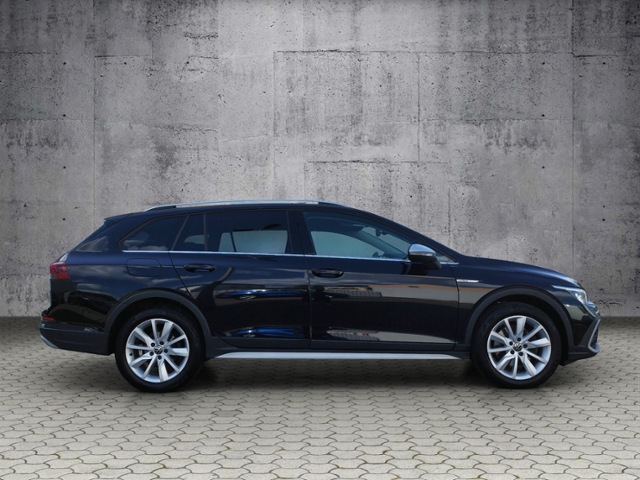 Golf VIII Variant Alltrack 2.0 TDI 4Motion DSG N