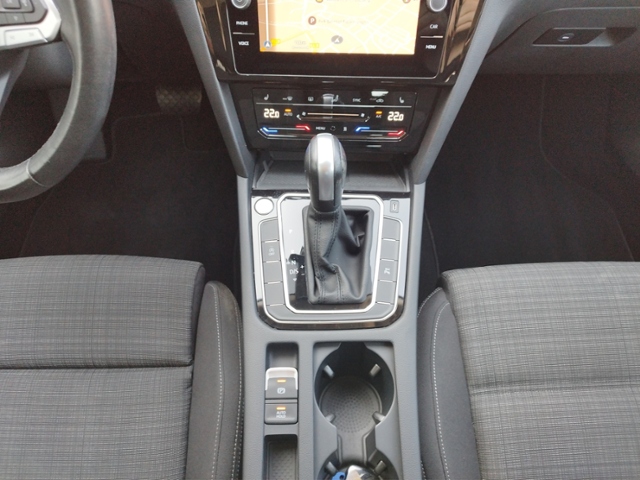 Passat Variant Business 2.0TDI DSG Standh/Navi/A