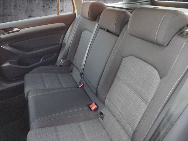Passat Variant Business 2.0TDI DSG Standh/Navi/A