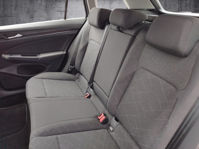 Golf VIII Variant Life 1.5 eTSI DSG BusinessPre.