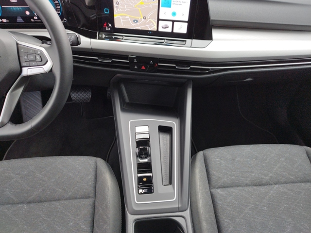 Golf VIII Variant Life 1.5 eTSI DSG BusinessPre.