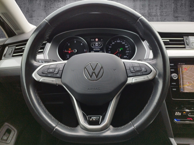 Passat Variant Business 2.0TDI DSG R-line/Navi/C