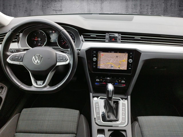Passat Variant Business 2.0TDI DSG R-line/Navi/C