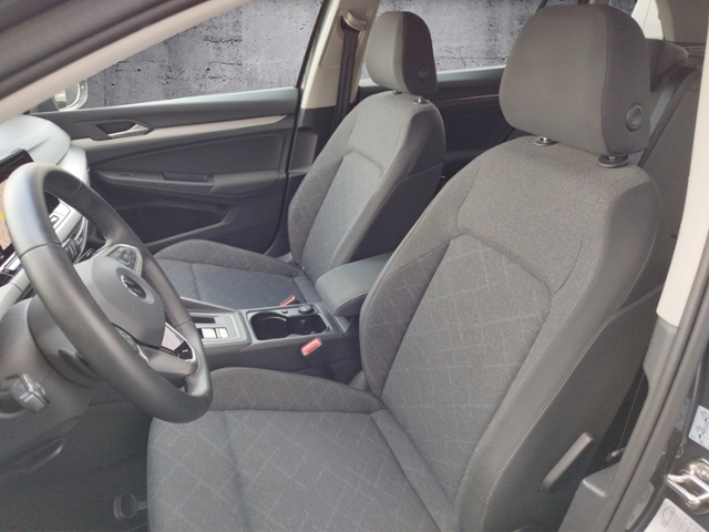 Golf VIII Variant Life 2.0TDI DSG/Standh/Navi/AC