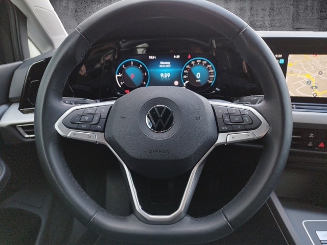 Golf VIII Variant Life 2.0TDI DSG/Standh/Navi/AC