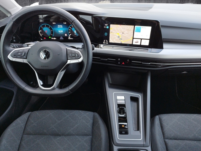 Golf VIII Variant Life 2.0TDI DSG/Standh/Navi/AC