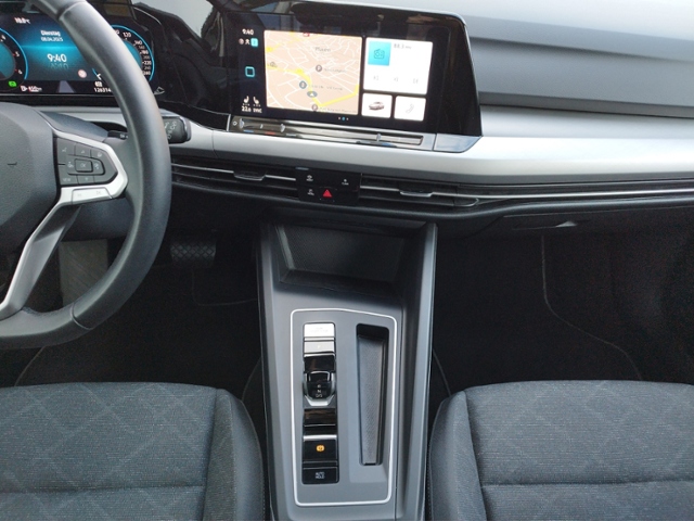 Golf VIII Variant Life 2.0TDI DSG/Standh/Navi/AC