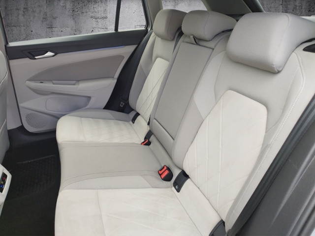 Golf VIII Variant Style 2.0TDI DSG/Navi/ACC/HUD/