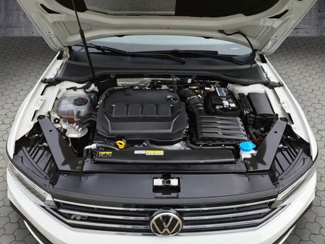 Passat Variant Business 2.0TDI DSG 4Mo R-line/AH