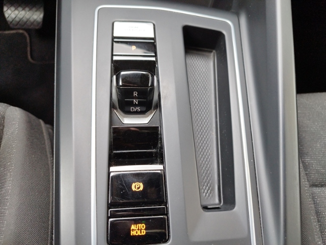 Golf VIII Variant Life 2.0TDI DSG/AHK/Navi/IQ.Li