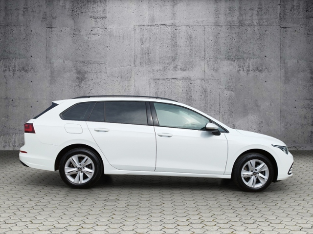 Golf VIII Variant Life 2.0TDI DSG/AHK/Navi/IQ.Li