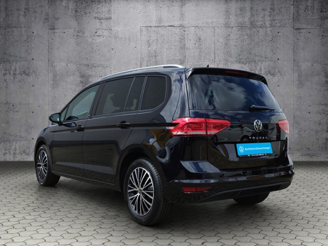 Touran Move 1.5 TSI DSG IQ.DRIVE/NAV/SHZ KLIMA L