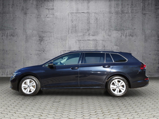 Golf VIII Variant Life 2.0 TDI DSG NAV/ACC/SHZ/3