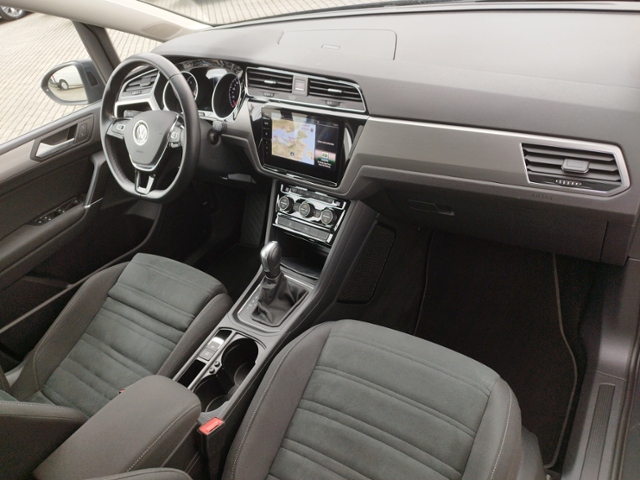 Touran Comfortline 2.0TDI DSG/Navi/RFK/SHZ KLIMA
