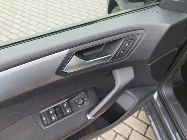Touran Comfortline 2.0TDI DSG/Navi/RFK/SHZ KLIMA