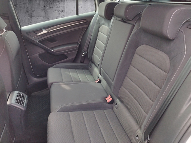 Golf VII Variant R 2.0 TSI DSG 4Motion BusinessP