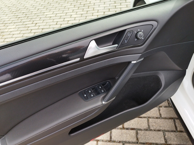 Golf VII Variant R 2.0 TSI DSG 4Motion BusinessP