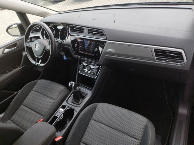 Touran Comfortline 2.0 TDI Business/NAV/SHZ KLIM