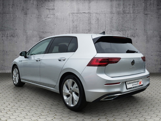Golf VIII Style 1.5 eTSI DSG BusinessPre./NAV/SH