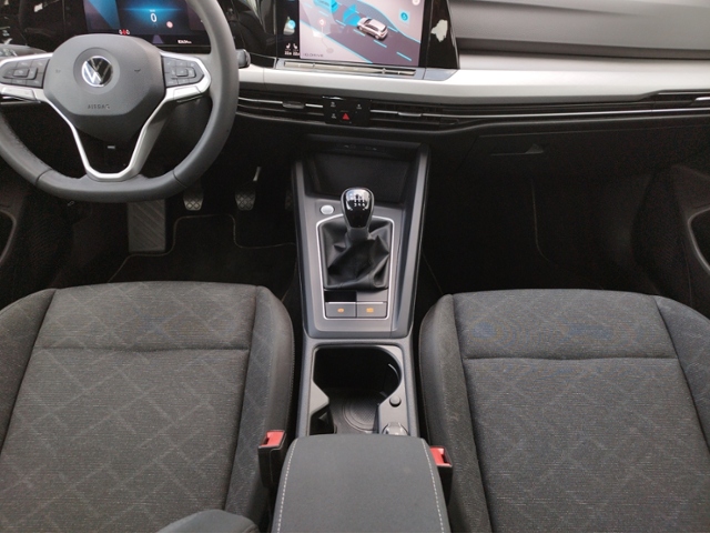 Golf VIII Life 2.0 TDI BusinessPre./LED/NAV/SHZ 