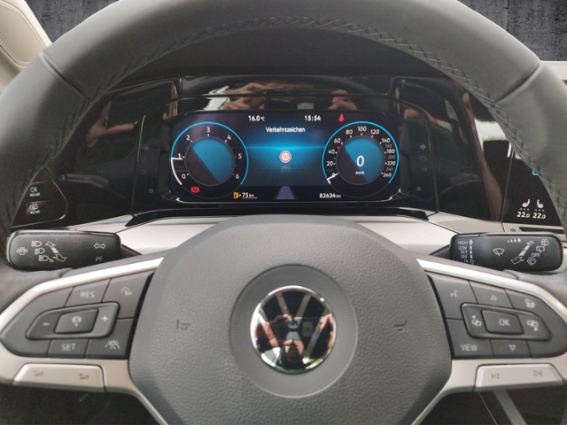 Golf VIII Life 2.0 TDI BusinessPre./LED/NAV/SHZ 