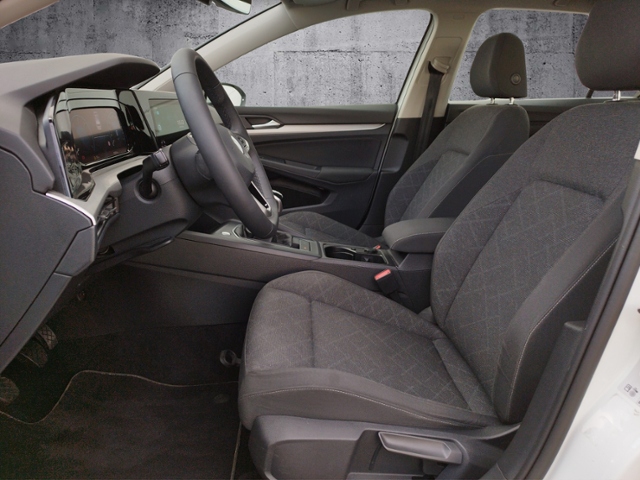 Golf VIII Life 2.0 TDI BusinessPre./LED/NAV/SHZ 
