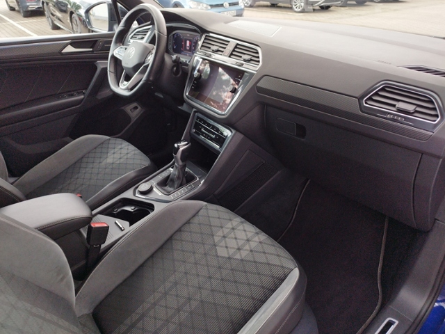 Tiguan R-Line 2.0 TDI DSG 4Motion Black/IQ-Light