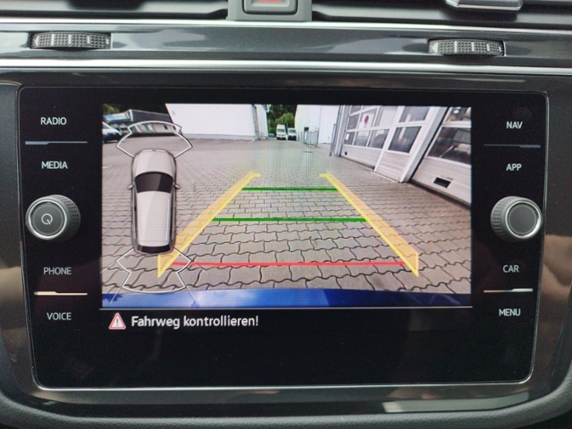 Tiguan R-Line 2.0 TDI DSG 4Motion Black/IQ-Light