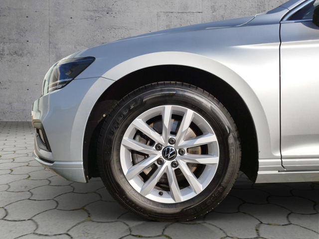 Passat Variant Business 2.0TDI DSG/NAVI/ACC/SHZ/
