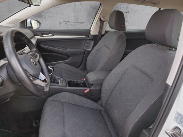 Golf VIII Variant Life 1.5TSI Navi/LHZ/SHZ/PDC/G