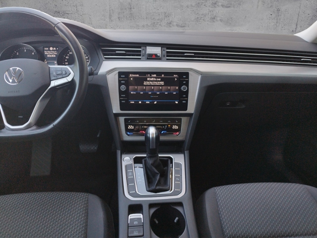 Passat Variant Basis 2.0TDI DSG Navi/RFK/SHZ/Car