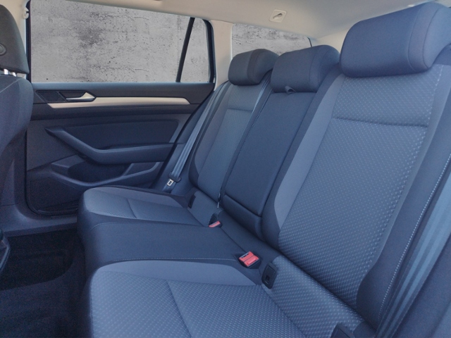 Passat Variant Basis 2.0TDI DSG Navi/RFK/SHZ/Car