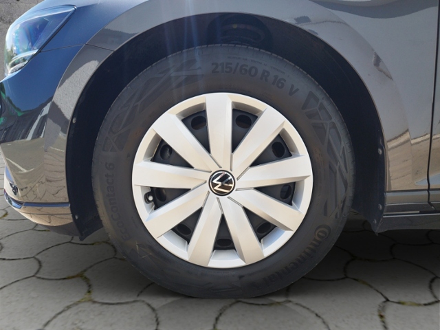 Passat Variant Basis 2.0TDI DSG Navi/RFK/SHZ/Car
