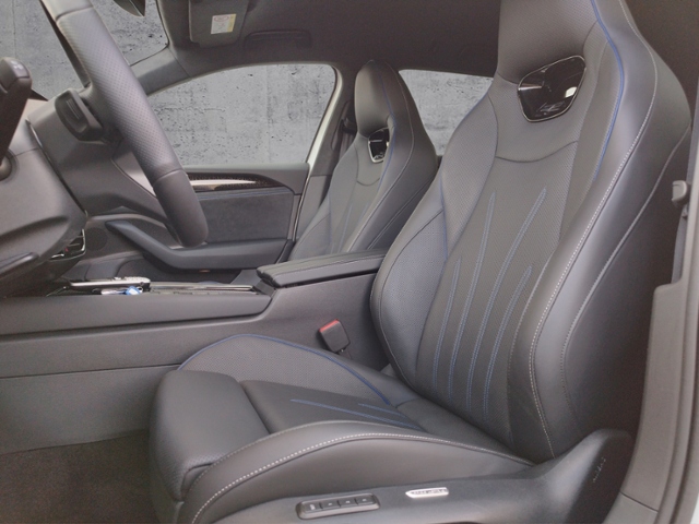 Passat Variant R-line 2.0TDI DSG DCC/AHK/IQ.Ligh