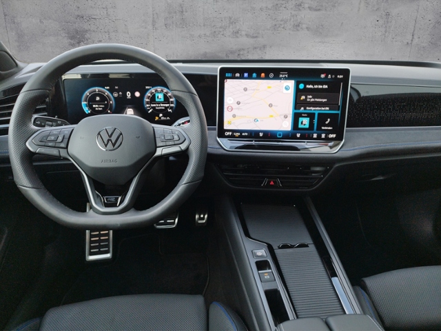 Passat Variant R-line 2.0TDI DSG DCC/AHK/IQ.Ligh