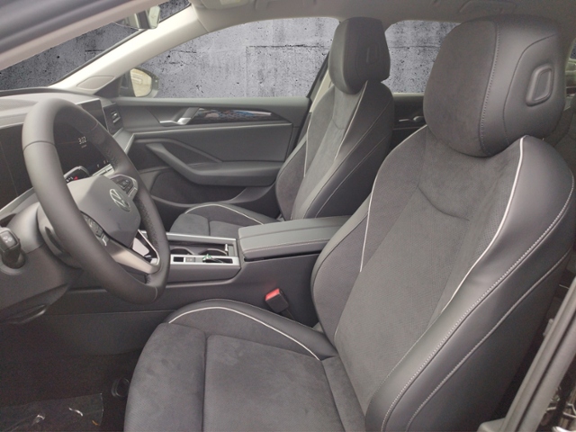 Passat Variant Business 2.0TDI DSG/AHK/Traileras