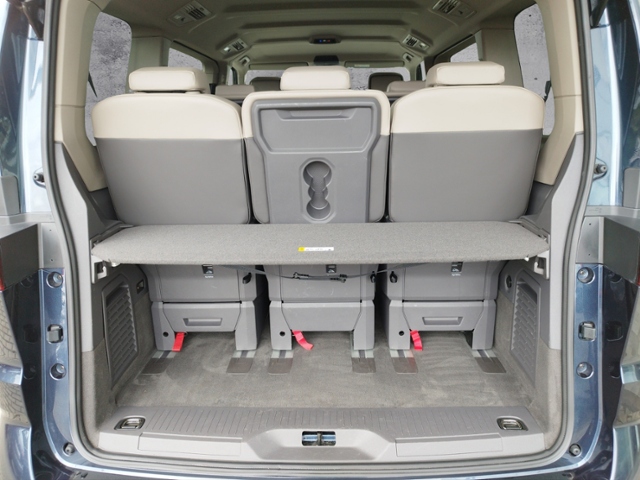 Multivan T7 Life 2.0 TDI DSG NAV/MATRIX/HUD KLIM